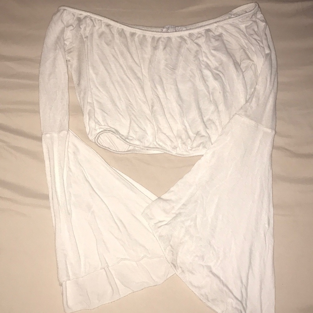 White longsleeve off shoulder crop top! ONE SIZE